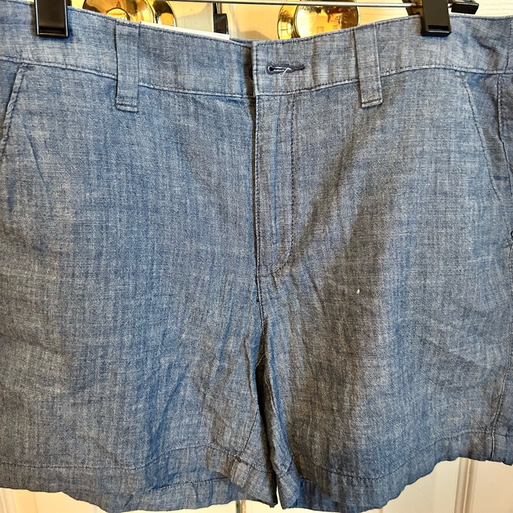 New Day Women's Casual Shorts Size 4 Chambray Chino 3" Blue Denim Cotton